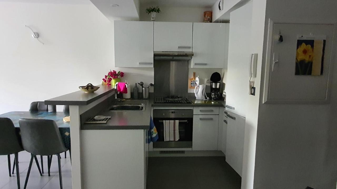 Appartement Residence La Plage 4 **** Ла Лонд-ле-Мор Екстериор снимка