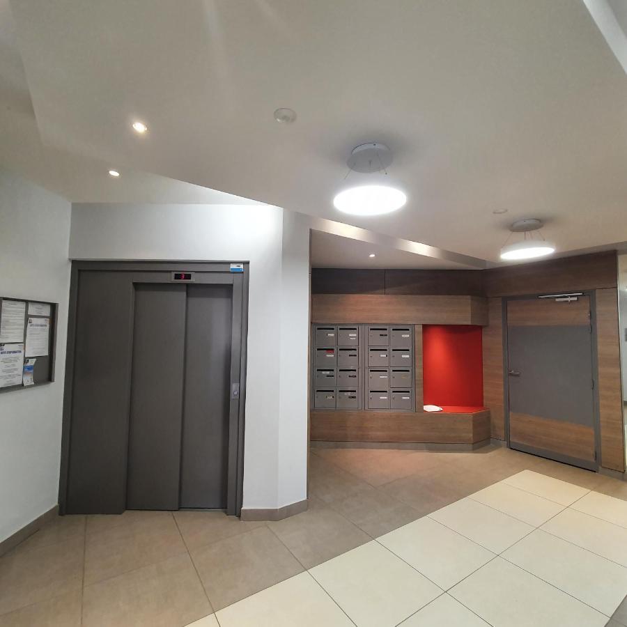 Appartement Residence La Plage 4 **** Ла Лонд-ле-Мор Екстериор снимка